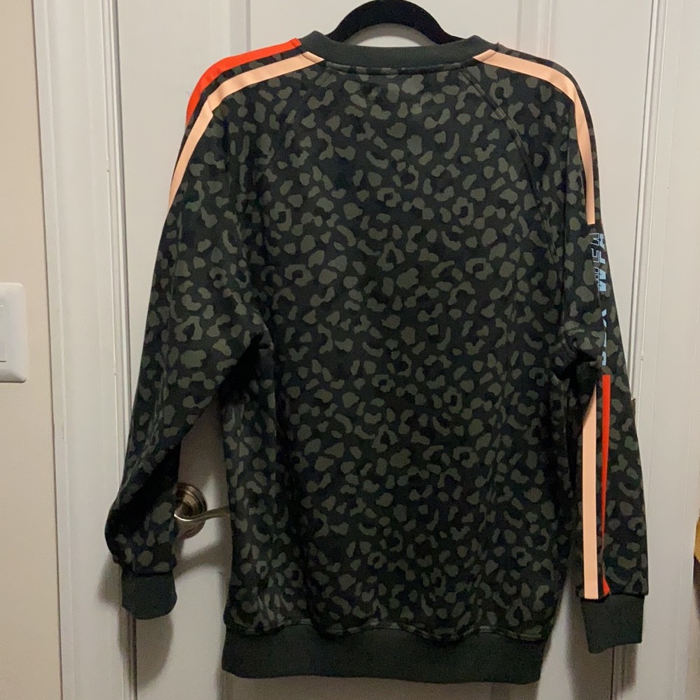 NWT White Fox Sarah’s Day Camo Oversized Sweater - Picture 3 of 6